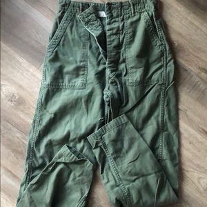 Army green pants VINTAGE must have
